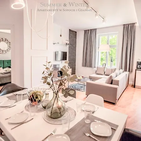 Summerwinter - 2 Luxury Wonder & Heaven Apartaments, 100m M Cassino - 2 Or 3 Bedrooms & Sofa, Parking Sopot