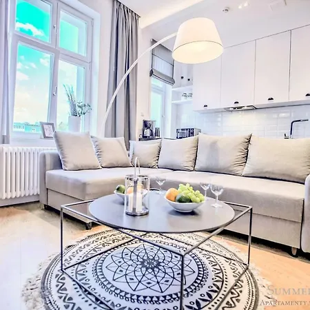 Apartment Summerwinter - 2 Luxury Wonder & Heaven Apartaments, 100M M Cassino - 2 Or 3 Bedrooms & Sofa, Parking