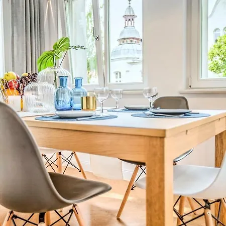 Family Luxury Wonder Heaven Apartment, 50m M Cassino Street, First - 3 Bedrooms&studio, Second - 2 Bedrooms&studio, Private Parking W Cenie, Summerwinter Brand Apartament