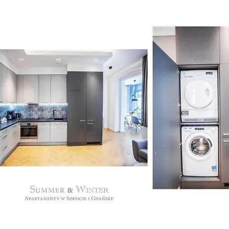 Summerwinter - 2 Luxury Wonder & Heaven Apartaments, 100M M Cassino - 2 Or 3 Bedrooms & Sofa, Parking Apartment *
