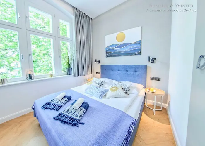 Family Luxury Wonder Heaven Apartment, 50m M Cassino Street, First - 3 Bedrooms&studio, Second - 2 Bedrooms&studio, Private Parking W Cenie, Summerwinter Brand * Sopot