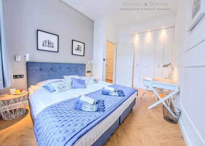 Apartamento Family Luxury Wonder Heaven Apartment, 50m M Cassino Street, First - 3 Bedrooms&studio, Second - 2 Bedrooms&studio, Private Parking W Cenie, Summerwinter Brand