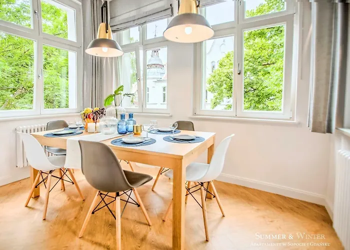 Family Luxury Wonder Heaven Apartment, 50m M Cassino Street, First - 3 Bedrooms&studio, Second - 2 Bedrooms&studio, Private Parking W Cenie, Summerwinter Brand Apartamento *