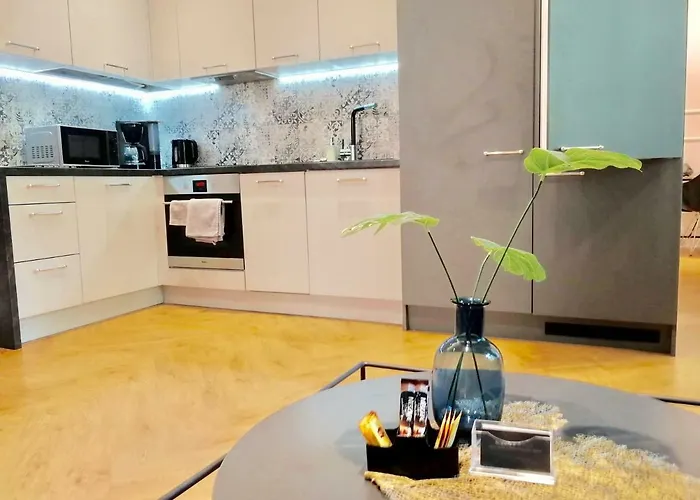 Family Luxury Wonder Heaven Apartment, 50m M Cassino Street, First - 3 Bedrooms&studio, Second - 2 Bedrooms&studio, Private Parking W Cenie, Summerwinter Brand Sopot